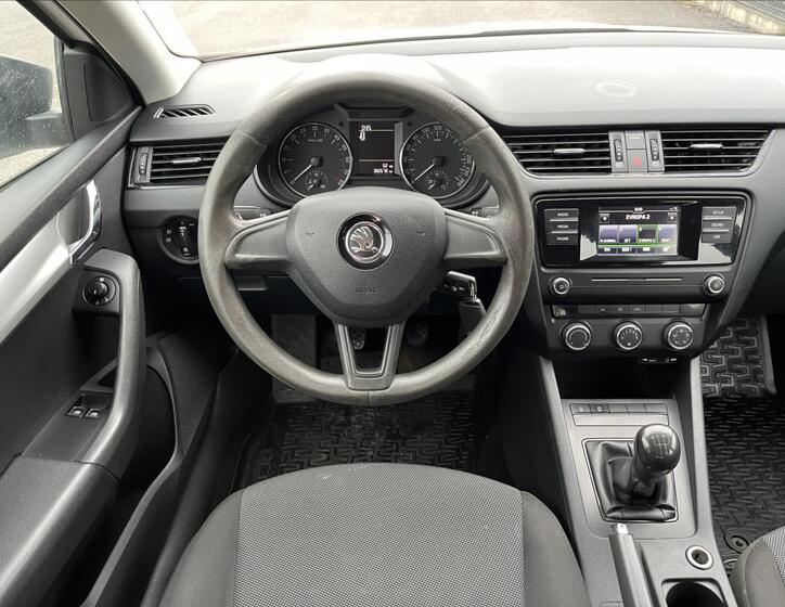 Škoda Octavia 14