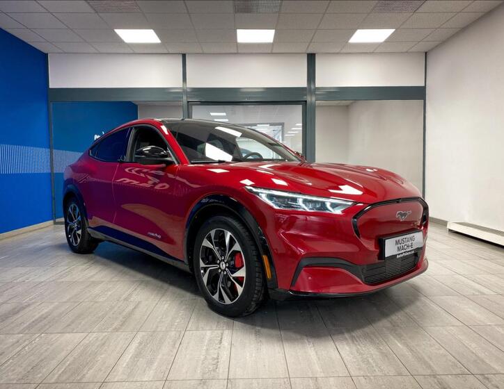 Ford Mustang Mach-E 1