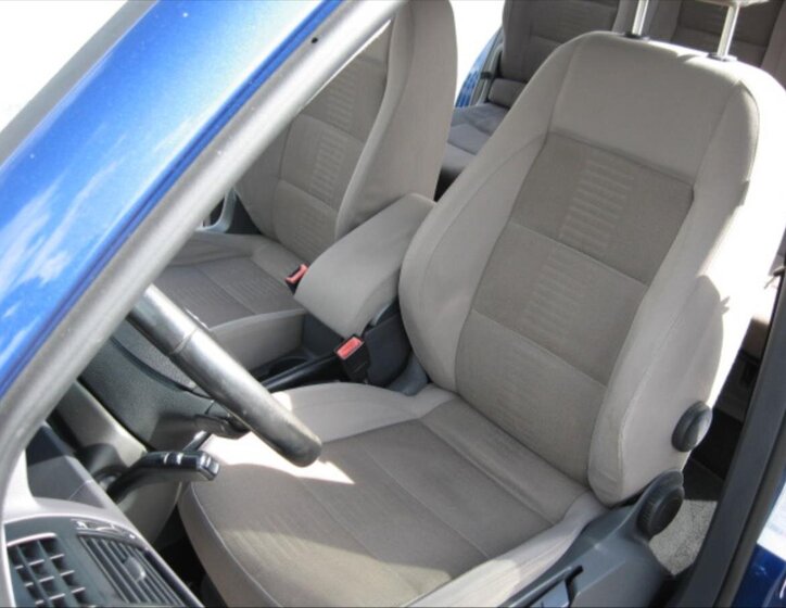 Volkswagen Touran Kombi 2,0 l 103 kw