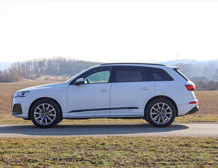 Audi Q7 SUV / Terénní 3,0 l 210 kw