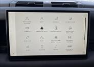 Land Rover Defender 21