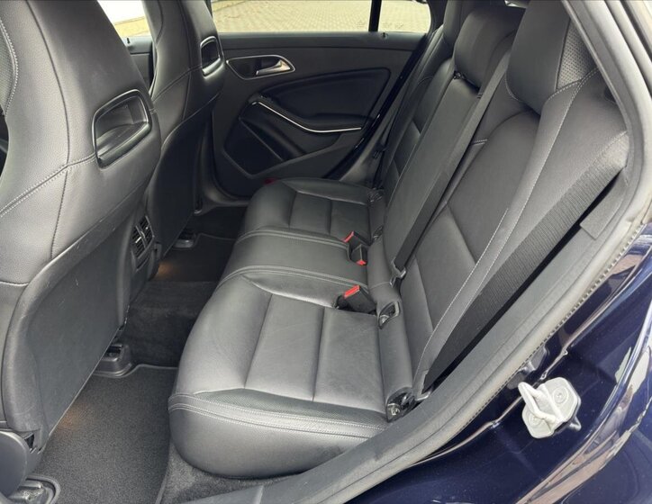 Mercedes-Benz CLA 23
