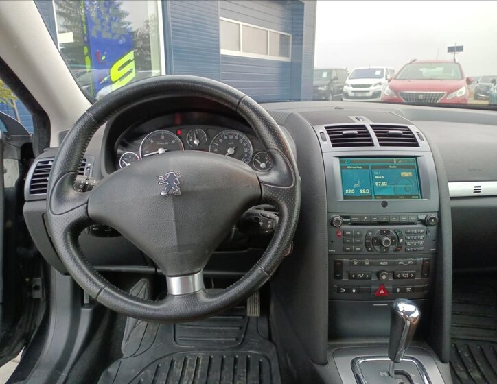 Peugeot 407 Kupé 2,7 l 150 kw