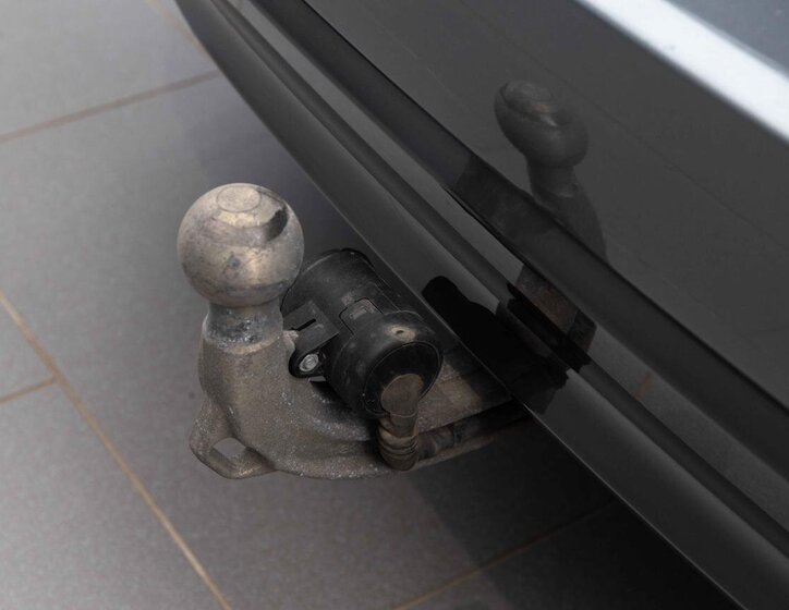 BMW Řada 5 Kombi 3,0 l 195 kw