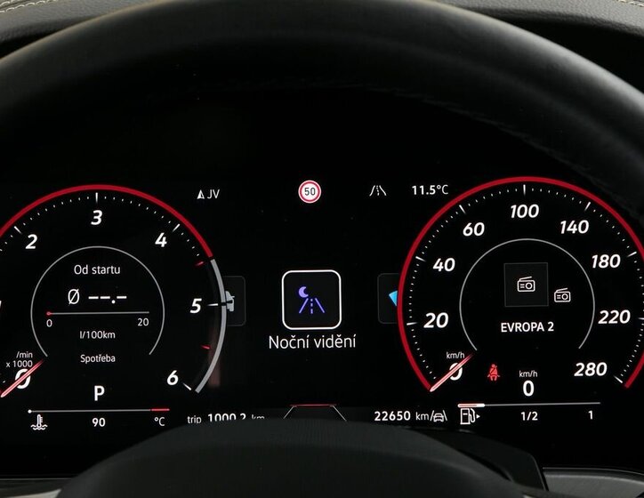 Volkswagen Touareg SUV / Terénní 3,0 l 210 kw