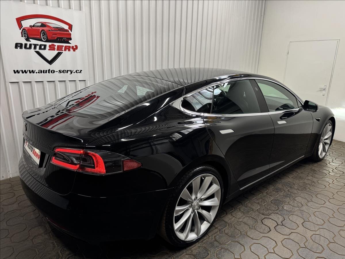 Tesla Model S Liftback 0,0 311 kw