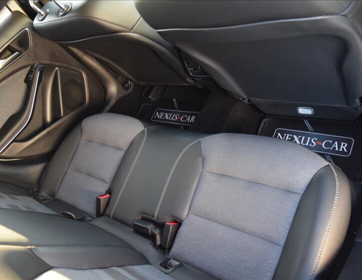 Mercedes-Benz GLA 20