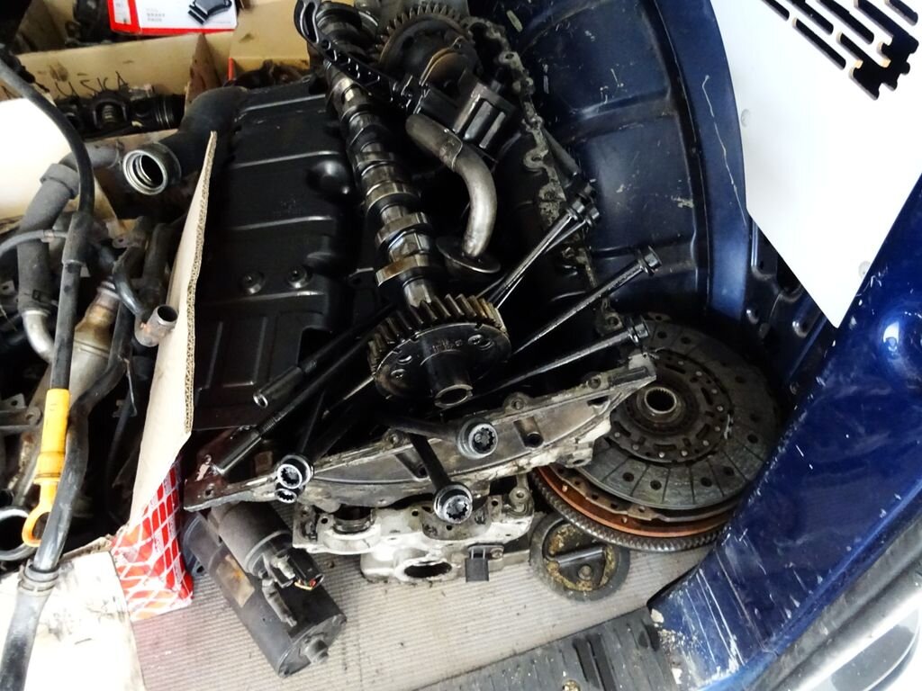 Volkswagen Transporter Skříň 2,5 l 96 kw