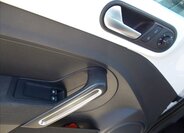 Volkswagen Beetle Hatchback 1,2 l 77 kw