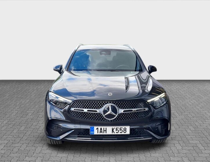 Mercedes-Benz GLC SUV 2,0 l 190 kw