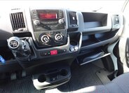 Peugeot Boxer Valník 2,2 l 121 kw
