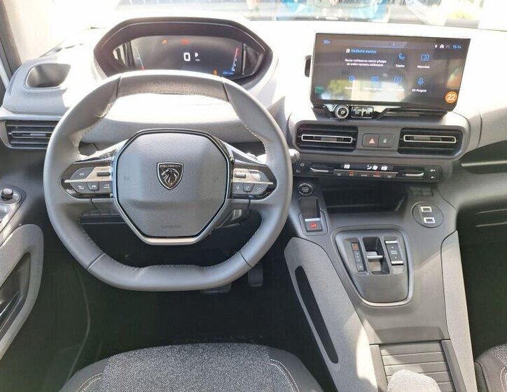 Peugeot Rifter MPV 1,5 l 96 kw