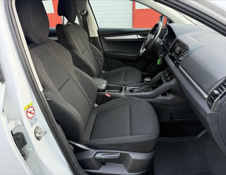 Škoda Karoq SUV / Terénní 1,6 l 85 kw