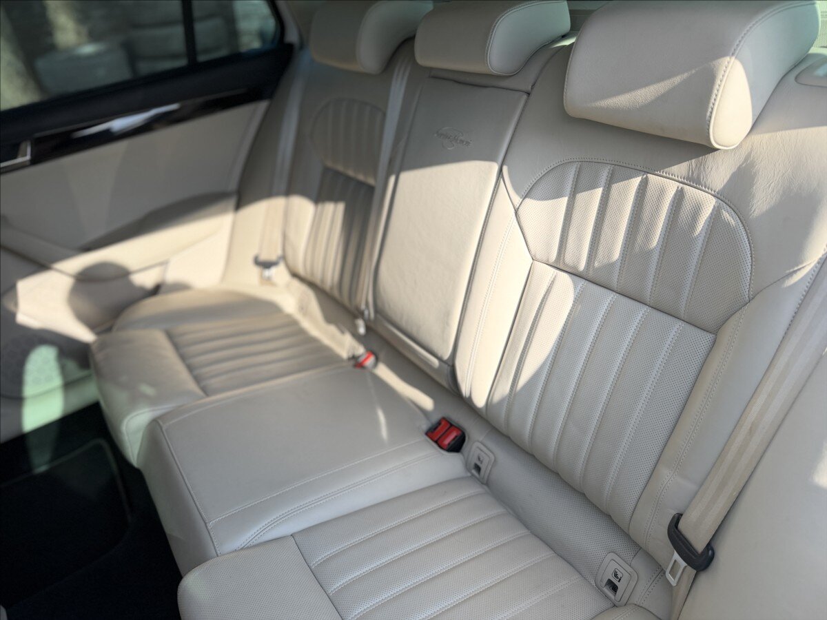 Škoda Superb Kombi 2,0 l 140 kw