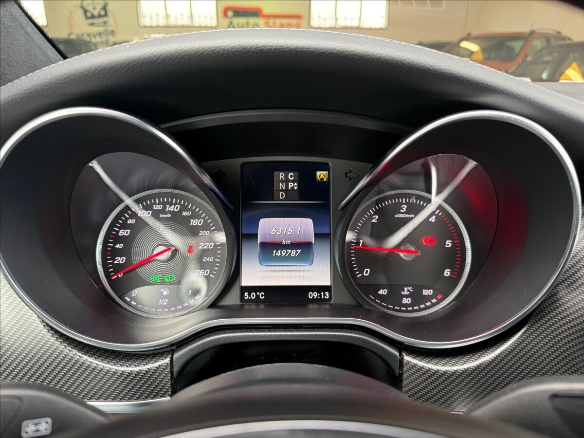 Mercedes-Benz Třídy V MPV 2,1 l 140 kw