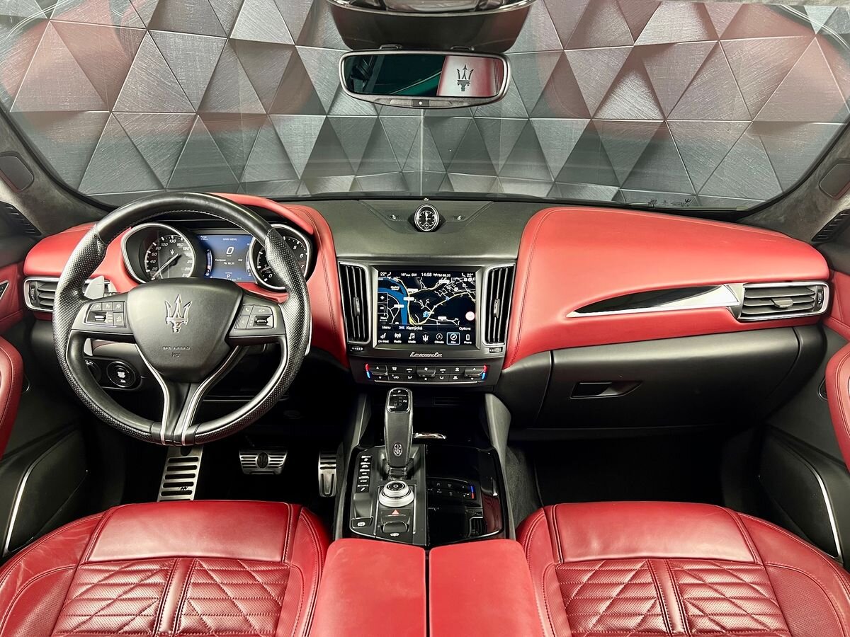 Maserati Levante SUV / Terénní 3,0 l 316 kw