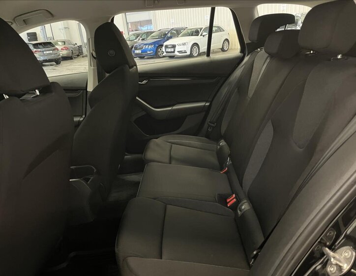 Škoda Octavia 21