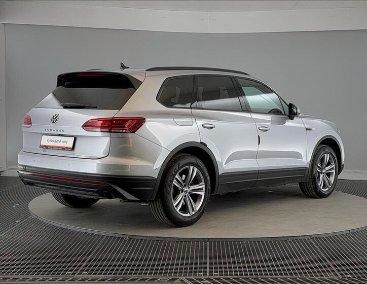 Volkswagen Touareg SUV / Terénní 3,0 l 170 kw