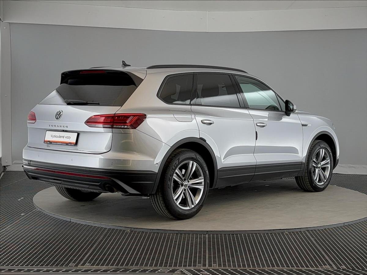 Volkswagen Touareg SUV / Terénní 3,0 l 170 kw