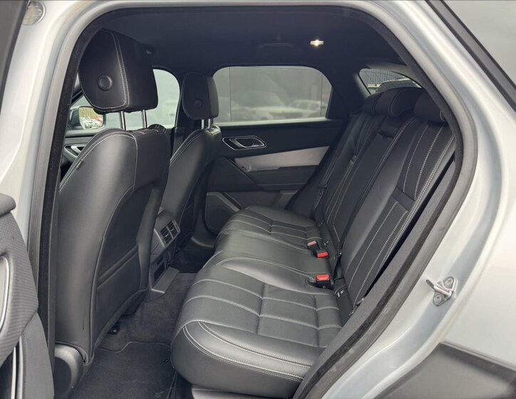 Land Rover Range Rover Velar SUV / Terénní 2,0 l 150 kw