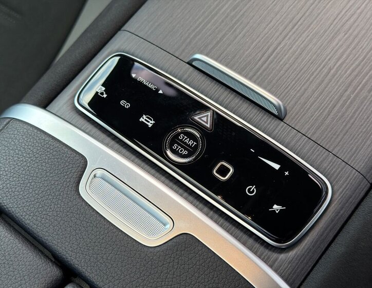 Mercedes-Benz EQE SUV / Terénní 0,0 300 kw