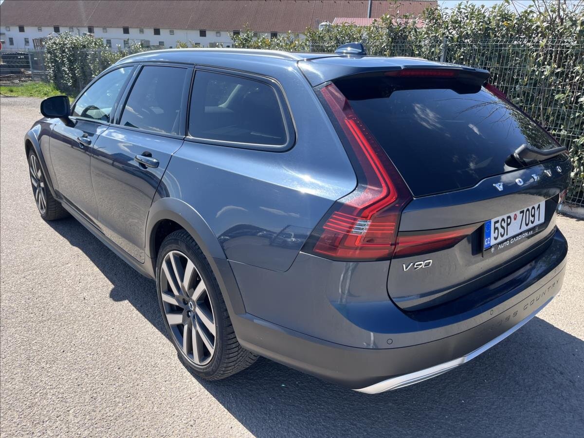 Volvo V90 Kombi 2,0 l 145 kw