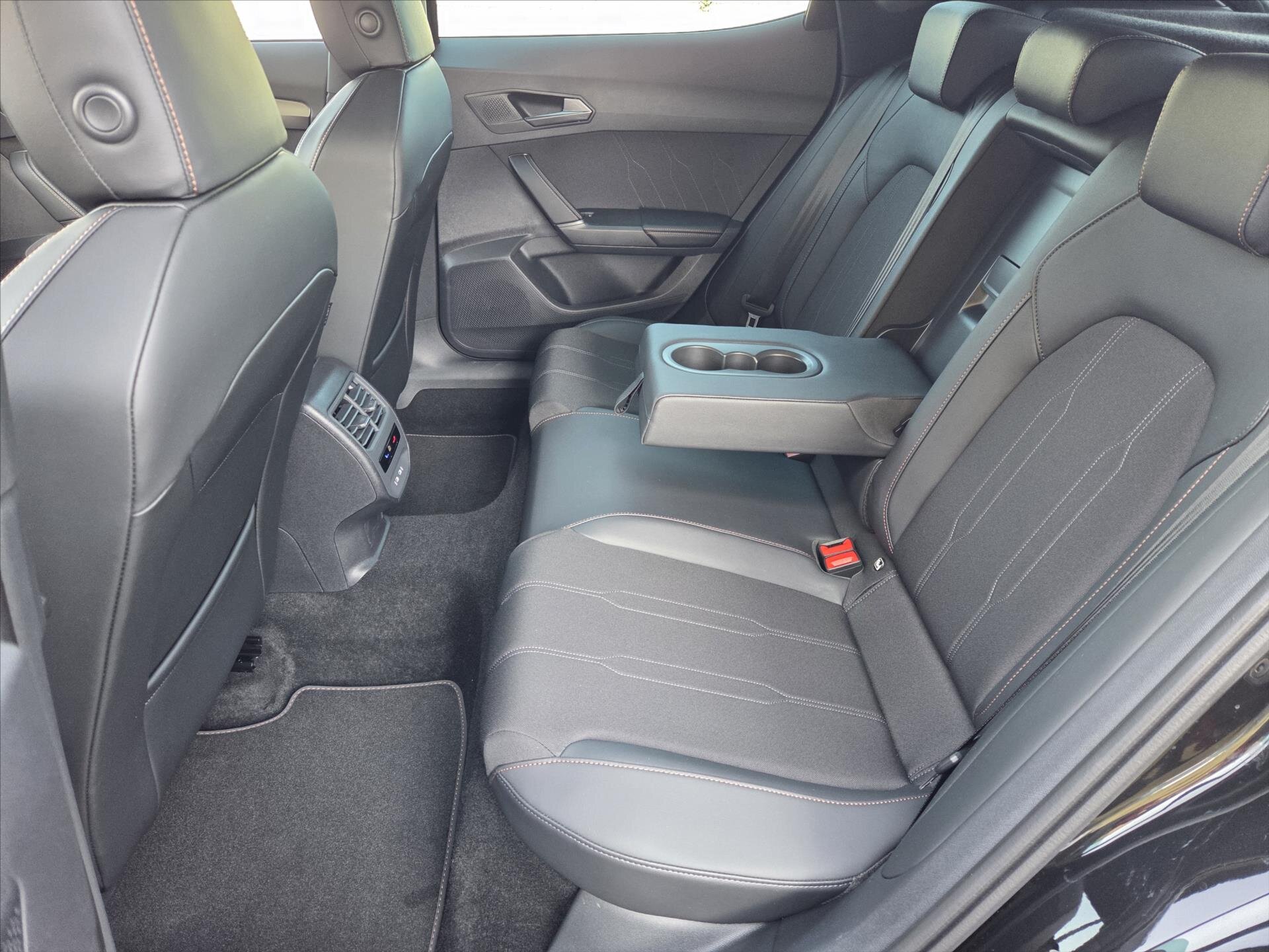 Cupra Formentor SUV / Terénní 1,5 l 110 kw