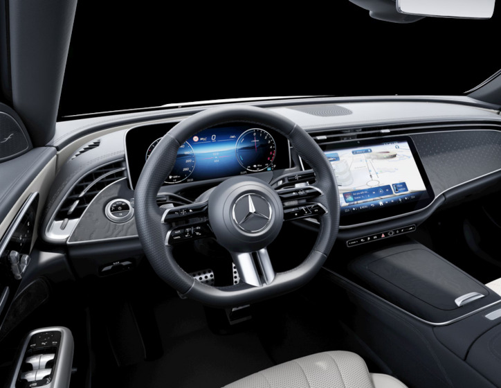 Mercedes-Benz Třídy E 8