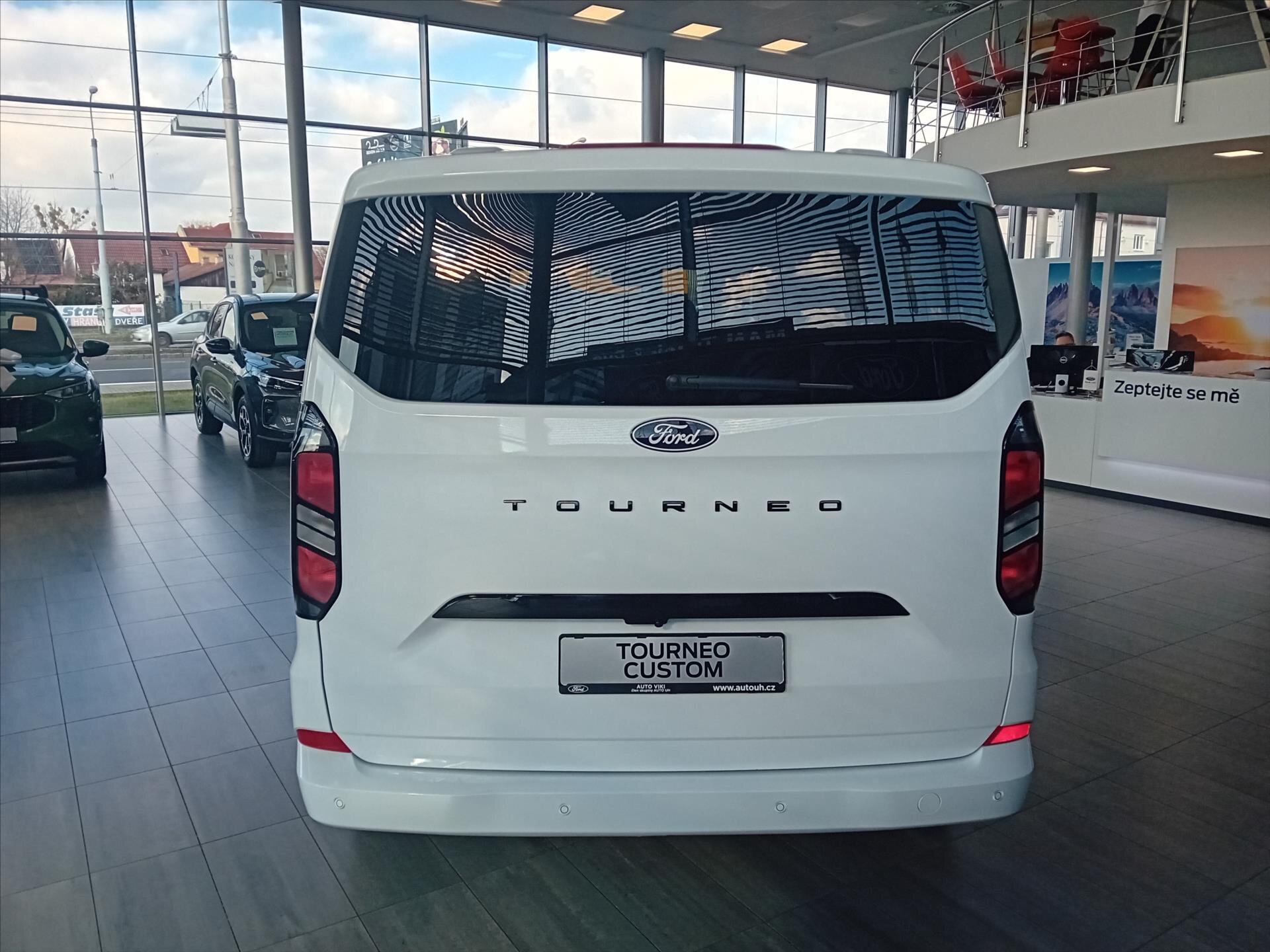 Ford Tourneo Custom Kombi 2,0 l 110 kw