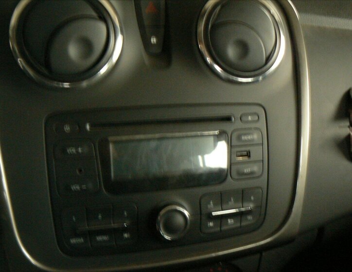 Dacia Sandero Hatchback 1,1 l 55 kw