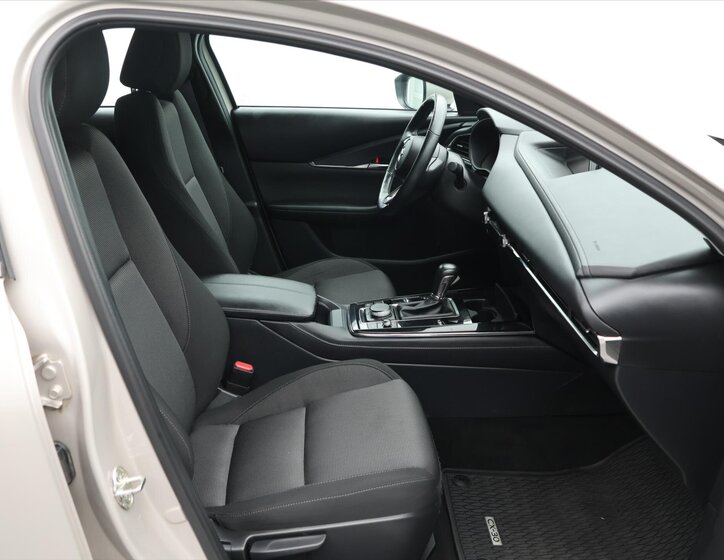 Mazda CX-30 SUV / Terénní 2,0 l 110 kw