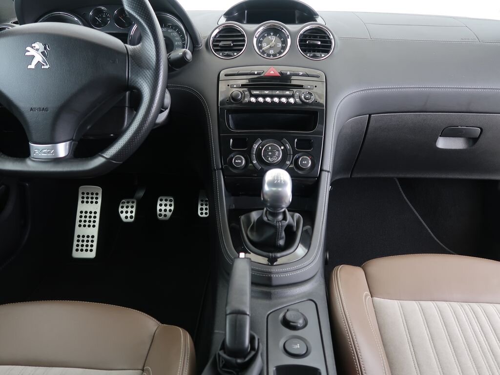 Peugeot RCZ Kupé 1,6 l 147 kw