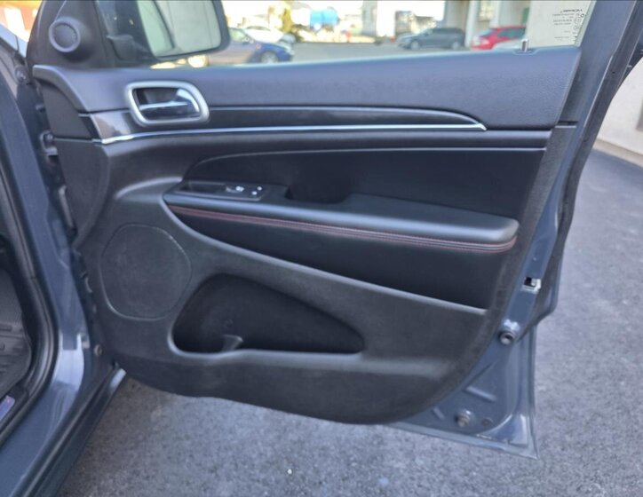 Jeep Grand Cherokee SUV / Terénní 3,0 l 184 kw