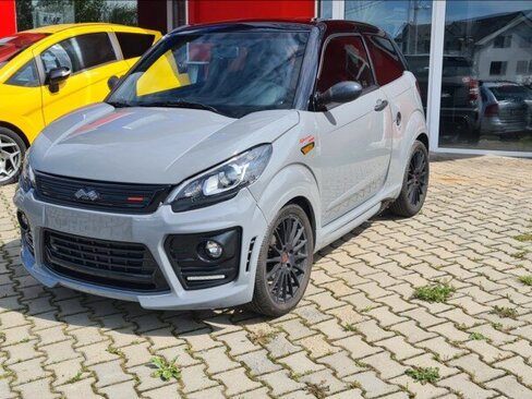 Ligier JS 50 L Hatchback 478,0 6 kw