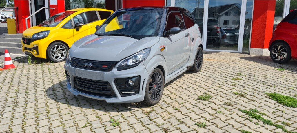 Ligier JS 50 L Hatchback 478,0 6 kw