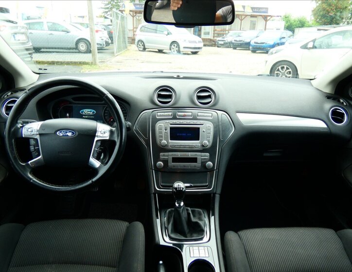 Ford Mondeo Kombi 2,0 l 103 kw