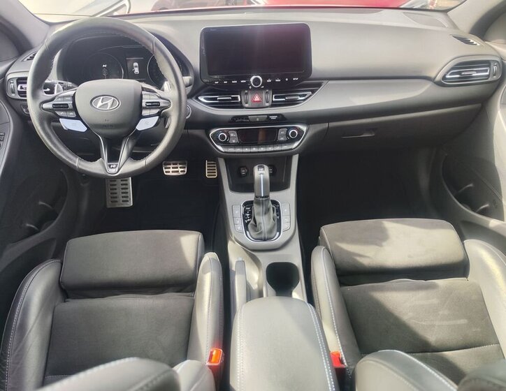 Hyundai i30 Hatchback 2,0 l 206 kw