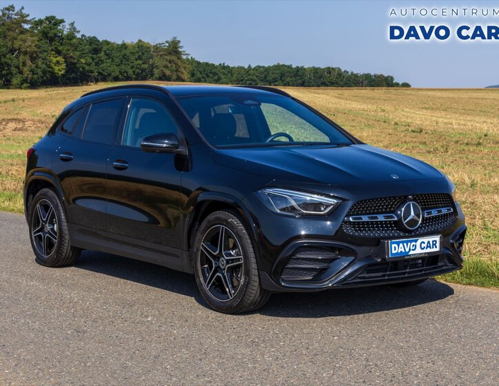 Mercedes-Benz GLA 1