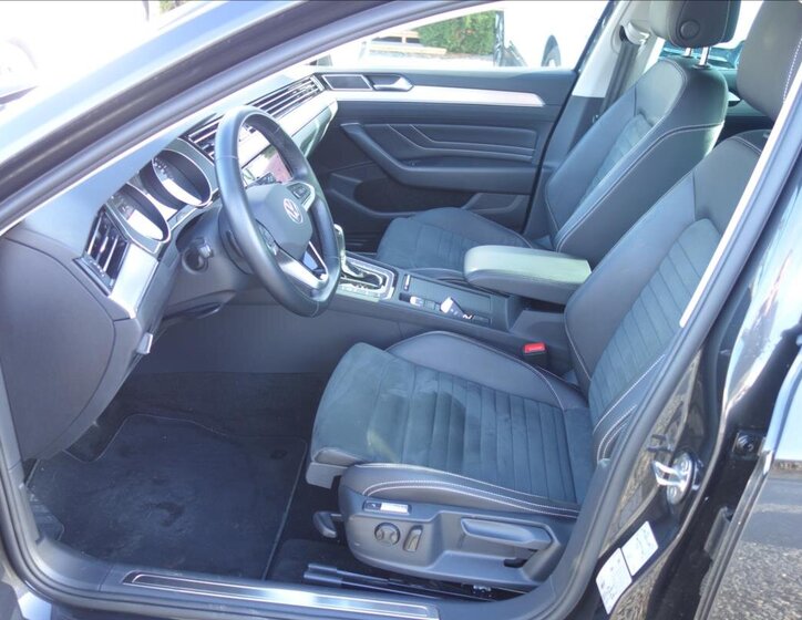 Volkswagen Passat 10