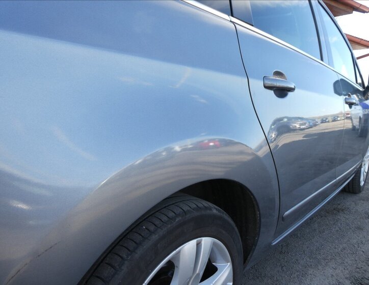 Peugeot 5008 MPV 1,6 l 115 kw