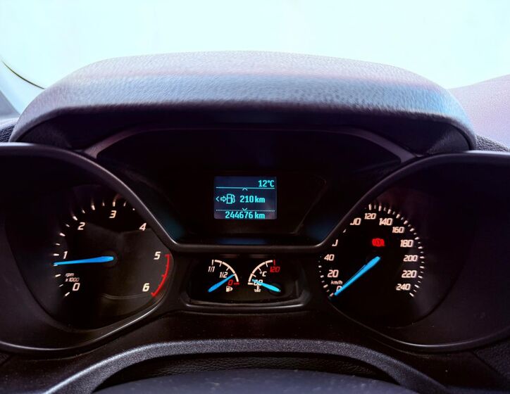 Ford Tourneo Connect 15