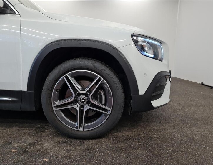Mercedes-Benz GLB 22