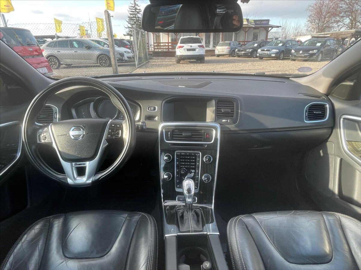 Volvo V60 Kombi 2,4 l 158 kw