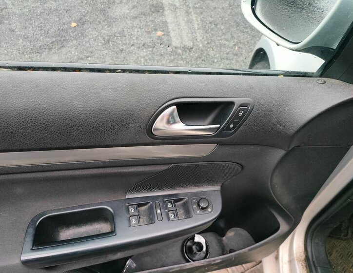 Volkswagen Golf Kombi 1,6 l 75 kw