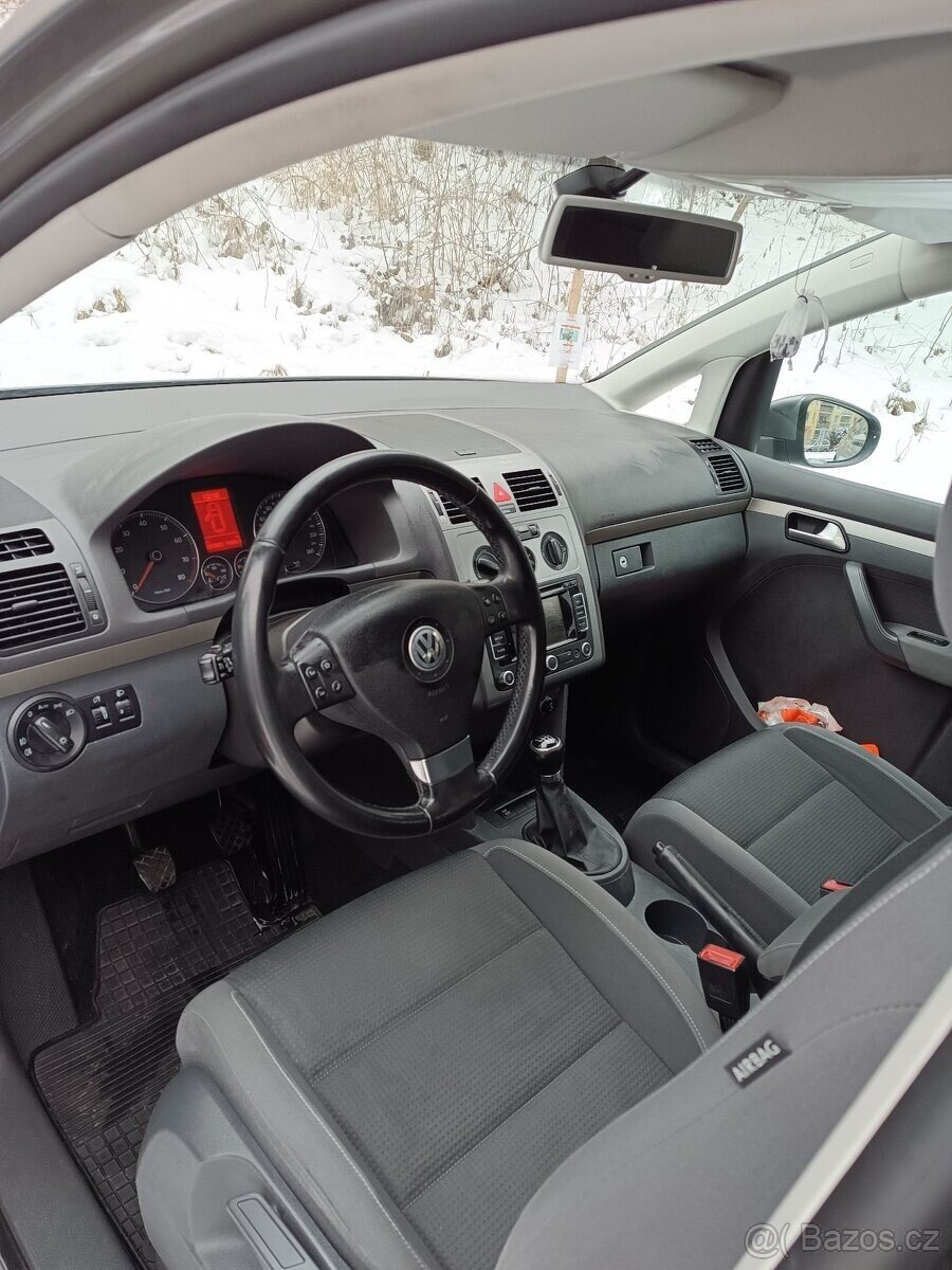 Volkswagen Touran MPV 0,0 103 kw
