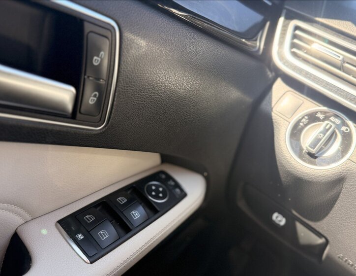 Mercedes-Benz Třídy E Kombi 2,1 l 150 kw