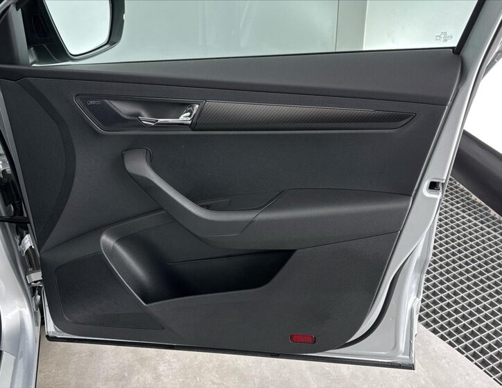 Škoda Karoq SUV / Terénní 1,5 l 110 kw