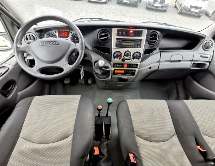 Iveco Ostatní Valník 3,0 l 125 kw