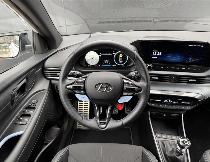 Hyundai i20 15