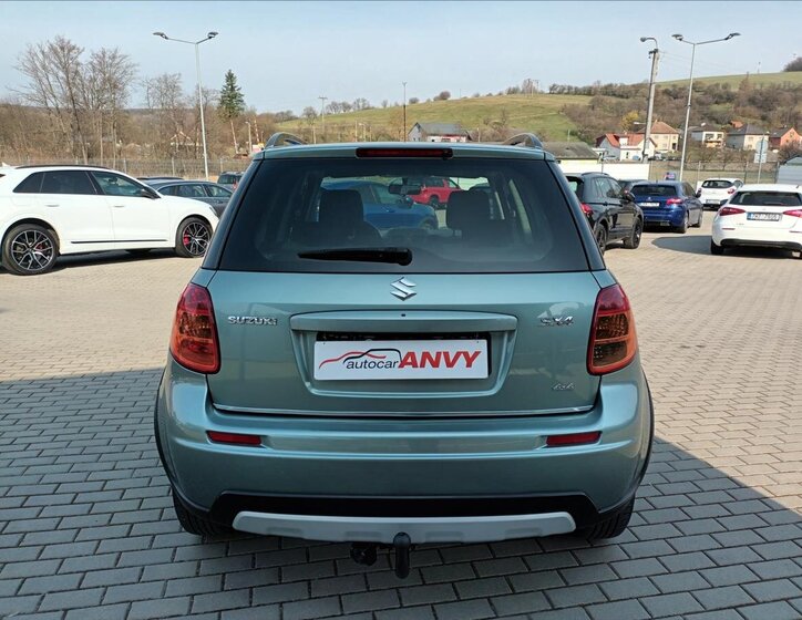 Suzuki SX4 Hatchback 1,6 l 88 kw